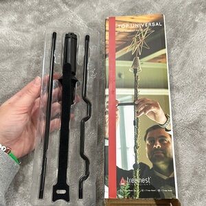 NWT tree nest tree topper supporter - black